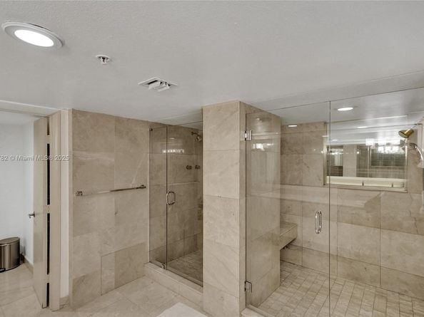 20355 NE 34th Ct 2725, Aventura FL 33180