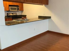 1200 Brickell Bay Dr 1914, Miami FL 33131