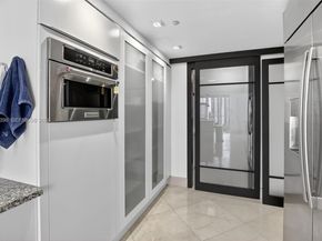 7000 Island Blvd 1109, Aventura FL 33160