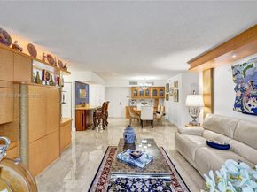 3600 Mystic Pointe Dr 311, Aventura FL 33180