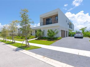 Undisclosed Address #A11918418, Weston FL 33326