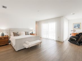 Undisclosed Address #A11918418, Weston FL 33326