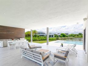 Undisclosed Address #A11918418, Weston FL 33326