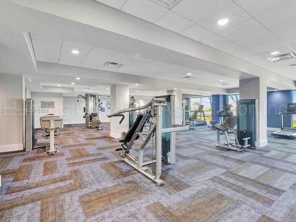 6220 Kings Gate Cir, Delray Beach FL 33484