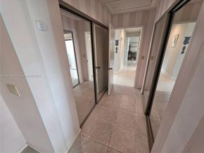6220 Kings Gate Cir, Delray Beach FL 33484