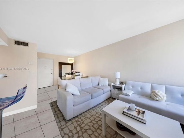 250 180th Dr 352, Sunny Isles Beach FL 33160