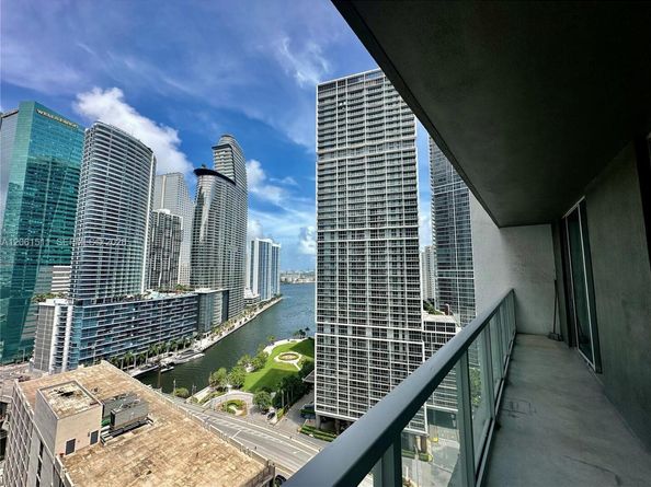 500 Brickell Ave 2407, Miami FL 33131