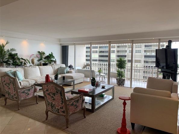 2 Grove Isle Dr B1507, Miami FL 33133