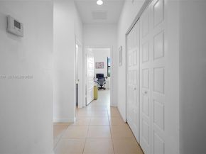 901 NE 191st St, Miami FL 33179