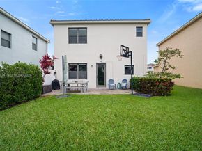 901 NE 191st St, Miami FL 33179