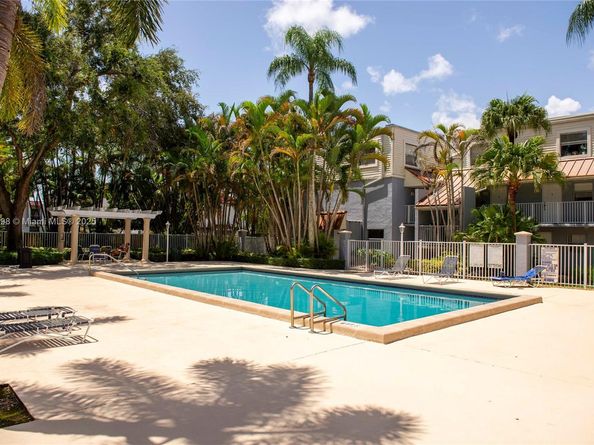 4600 SW 67th Ave 237, Miami FL 33155