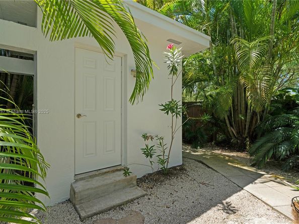 6681 SW 155th Ave, Miami FL 33193