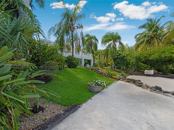 6681 SW 155th Ave, Miami FL 33193