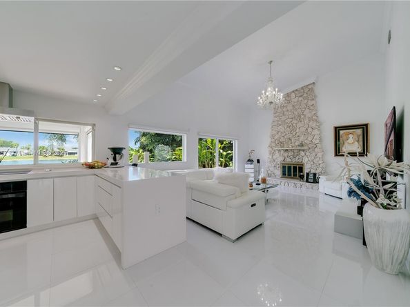 6681 SW 155th Ave, Miami FL 33193
