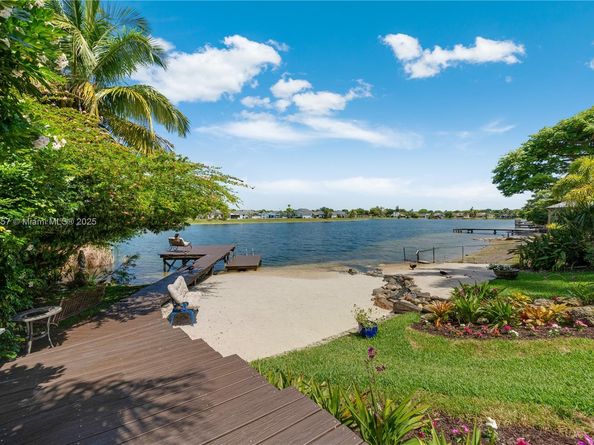 6681 SW 155th Ave, Miami FL 33193
