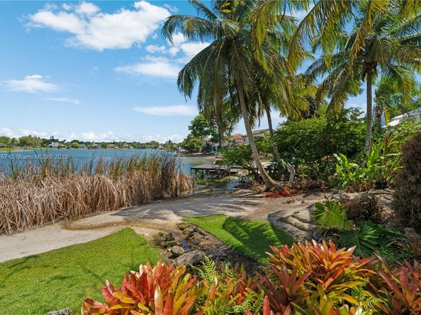6681 SW 155th Ave, Miami FL 33193