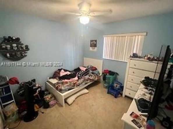 2752 SW 3rd St, Miami FL 33135