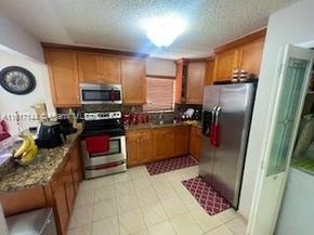 2752 SW 3rd St, Miami FL 33135