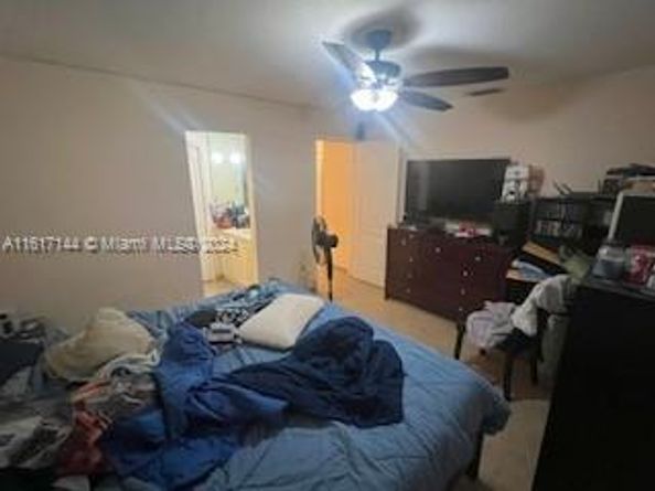 2752 SW 3rd St, Miami FL 33135