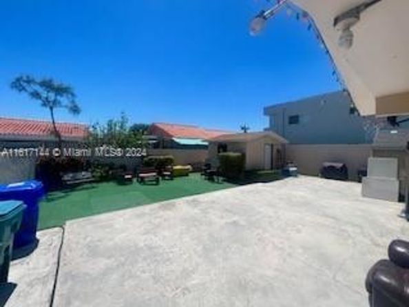 2752 SW 3rd St, Miami FL 33135