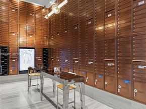 2000 Metropica Way 2009, Sunrise FL 33323