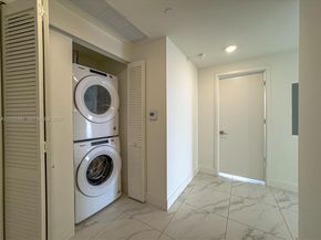 2000 Metropica Way 2009, Sunrise FL 33323