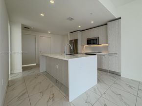 2000 Metropica Way 2009, Sunrise FL 33323