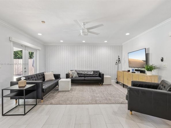 2632 NE 26th Ave, Fort Lauderdale FL 33306