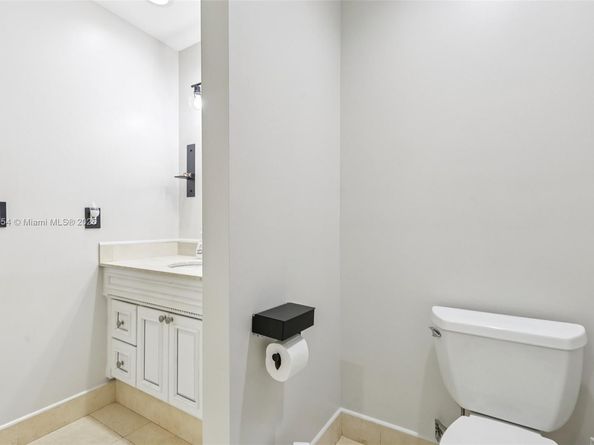 2632 NE 26th Ave, Fort Lauderdale FL 33306