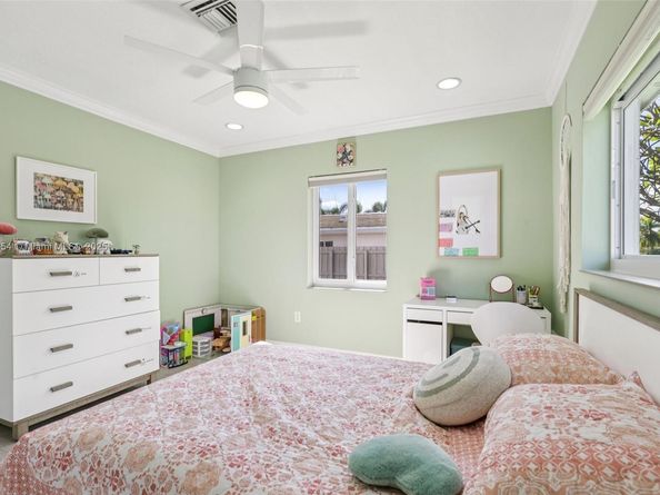 2632 NE 26th Ave, Fort Lauderdale FL 33306