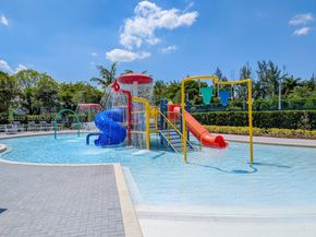 10045 NW 86th Ter, Doral FL 33178
