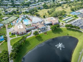 102 E Upminster  E 102, Deerfield Beach FL 33442