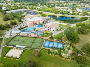 102 E Upminster  E 102, Deerfield Beach FL 33442