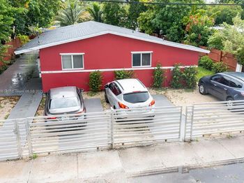 3033 NW 10th Ave