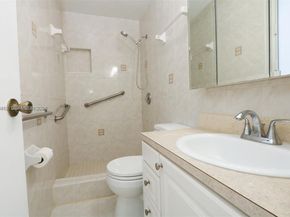 2982 NW 95th St, Miami FL 33147