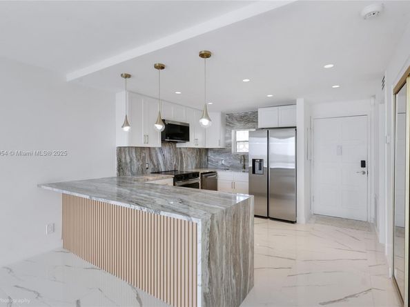 3570 S Ocean Blvd 711, South Palm Beach FL 33480