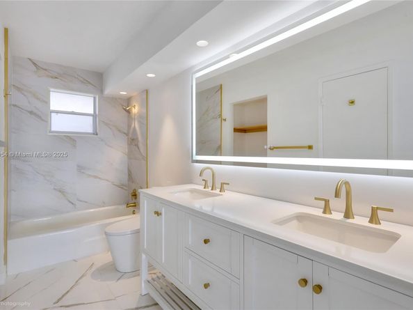 3570 S Ocean Blvd 711, South Palm Beach FL 33480