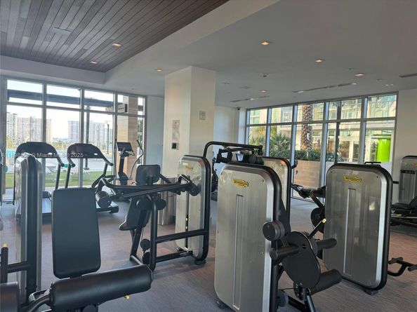 300 Sunny Isles Blvd 41405, Sunny Isles Beach FL 33160