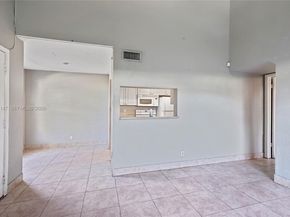 4092 N Pine Island Rd 206, Sunrise FL 33351