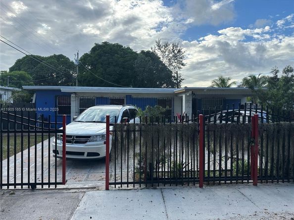 12240 NW 13th Ave, North Miami FL 33167