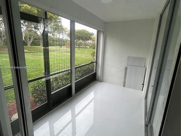 6935 Huntington Ln 107, Delray Beach FL 33446