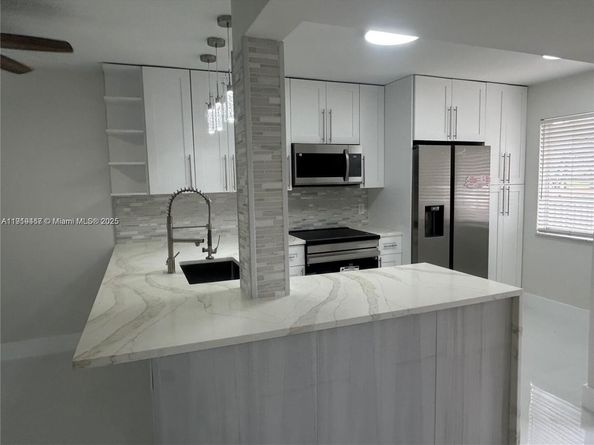 6935 Huntington Ln 107, Delray Beach FL 33446