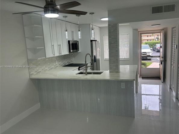 6935 Huntington Ln 107, Delray Beach FL 33446