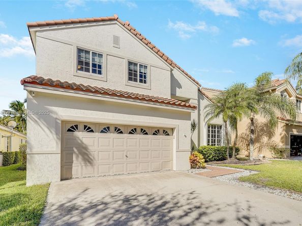 285 Cameron Dr, Weston FL 33326