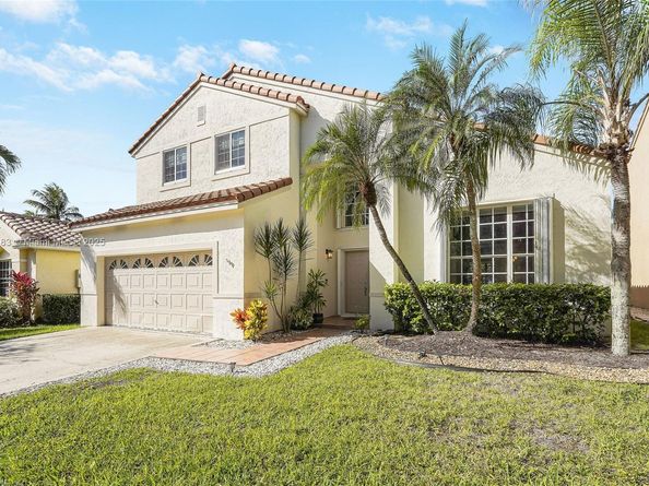 285 Cameron Dr, Weston FL 33326