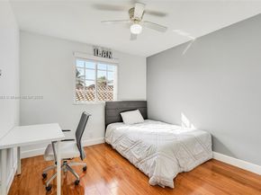 285 Cameron Dr, Weston FL 33326