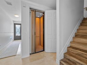 542 NE 17th Ave 542, Fort Lauderdale FL 33301