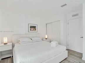 481 NE 29th St 702, Miami FL 33137