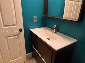 2211 NW 171st Ter, Pembroke Pines FL 33028