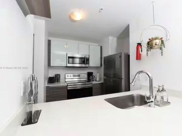 481 NE 29th St 705, Miami FL 33137